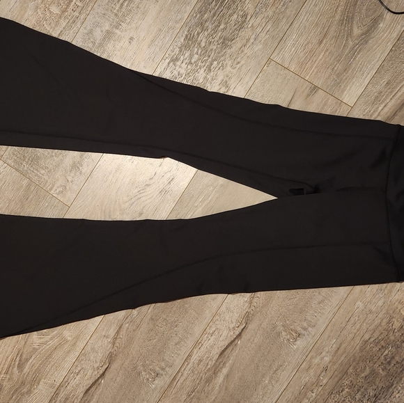 Flare Leggings, Size S, Polyester/Spandex Mix, KIMHĒKIM (made in Korea) - Picture 13 of 16